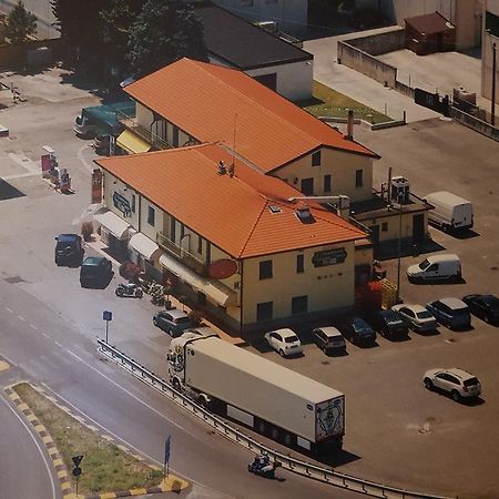 Hotel Ristorante Amalfitana Dello Zewnętrze zdjęcie