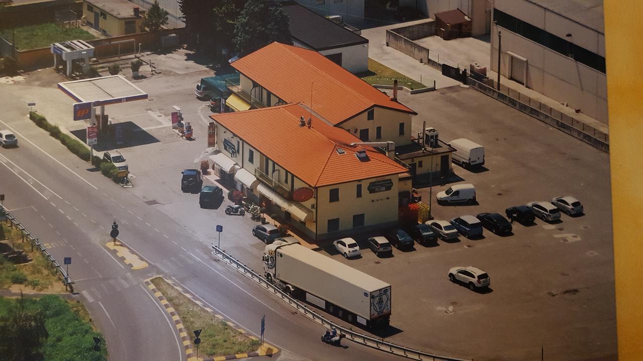 Hotel Ristorante Amalfitana Dello Zewnętrze zdjęcie