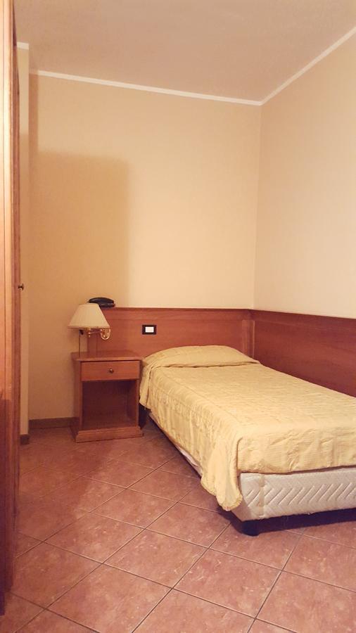 Hotel Ristorante Amalfitana Dello Zewnętrze zdjęcie